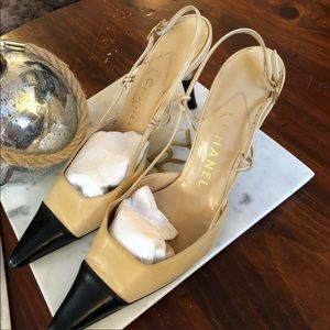 Chanel slingback two toned kitten heeled pumps